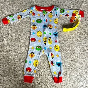 NWT Sesame Street Footless Pajamas (12 months)